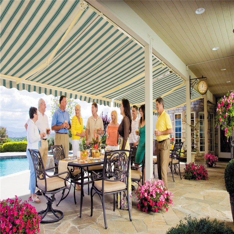 Heavy duty hand manual control retractable awning