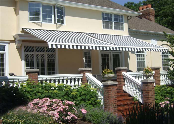 Commercial Outdoor Remote Control Electric And Manual Motorized Retractable Awnings
